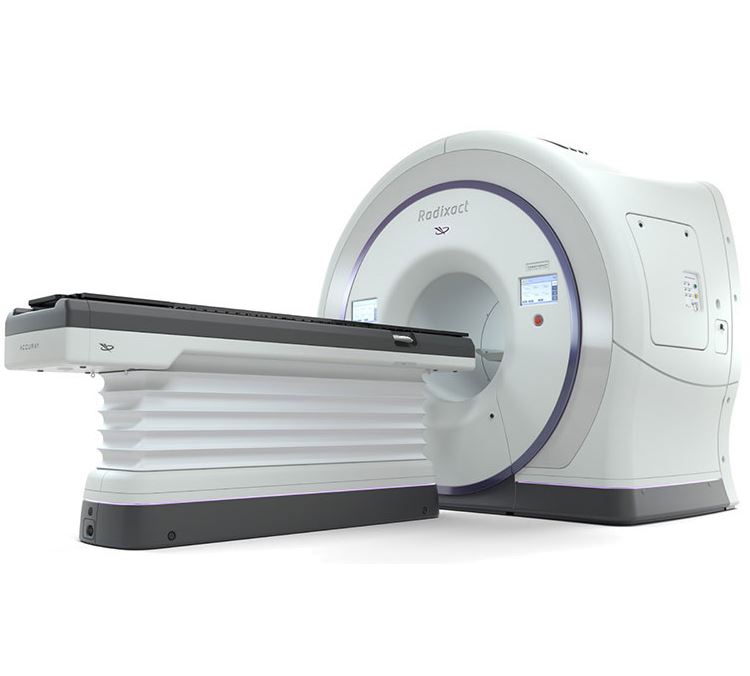 Aparaty do tomoterapii Accuray Radixact