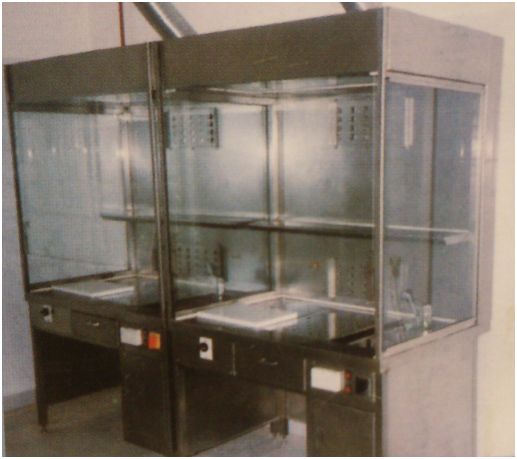 Dygestoria i wyciągi laboratoryjne Gastromasz DG-1