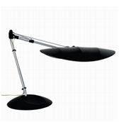 Lampy do pomieszczeń szpitalnych Luxo Task Light Luxo Wing z postawką na stół biurowa