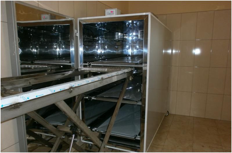 Wózki do przewożenia zwłok AUTOMAT AUTOMAT 4