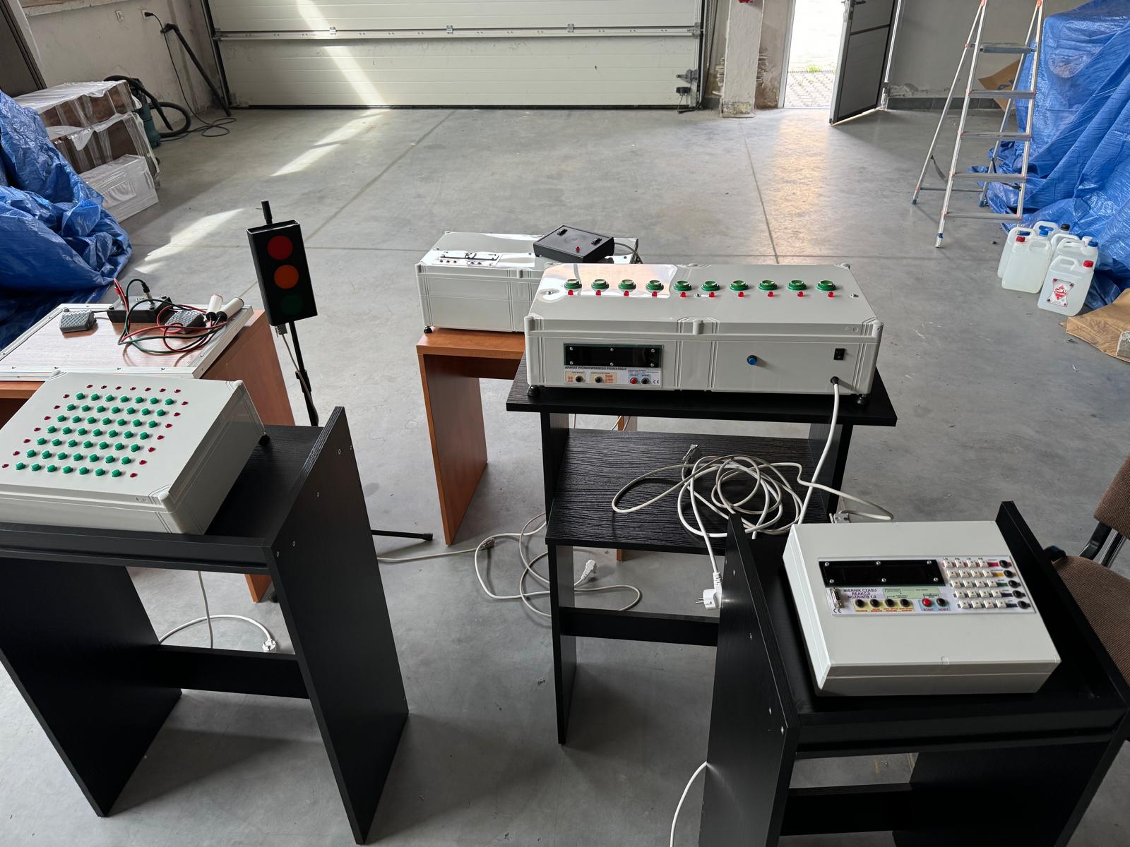 Aparaty do badań psychotechnicznych kierowców-używane B/D Kompletny zestaw do badań  psychotechnicznych kierowców