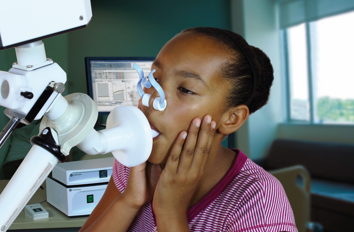 Aparaty do diagnostyki płuc metodą oscylacji wymuszonych (FOT) Jaeger Vyntus IOS