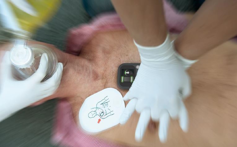 Aparaty do mechanicznej kompresji - wspomaganie resuscytacji Laerdal CPRmeter 2