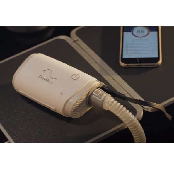 Aparaty do terapii bezdechu sennego - CPAP RESMED AirMini