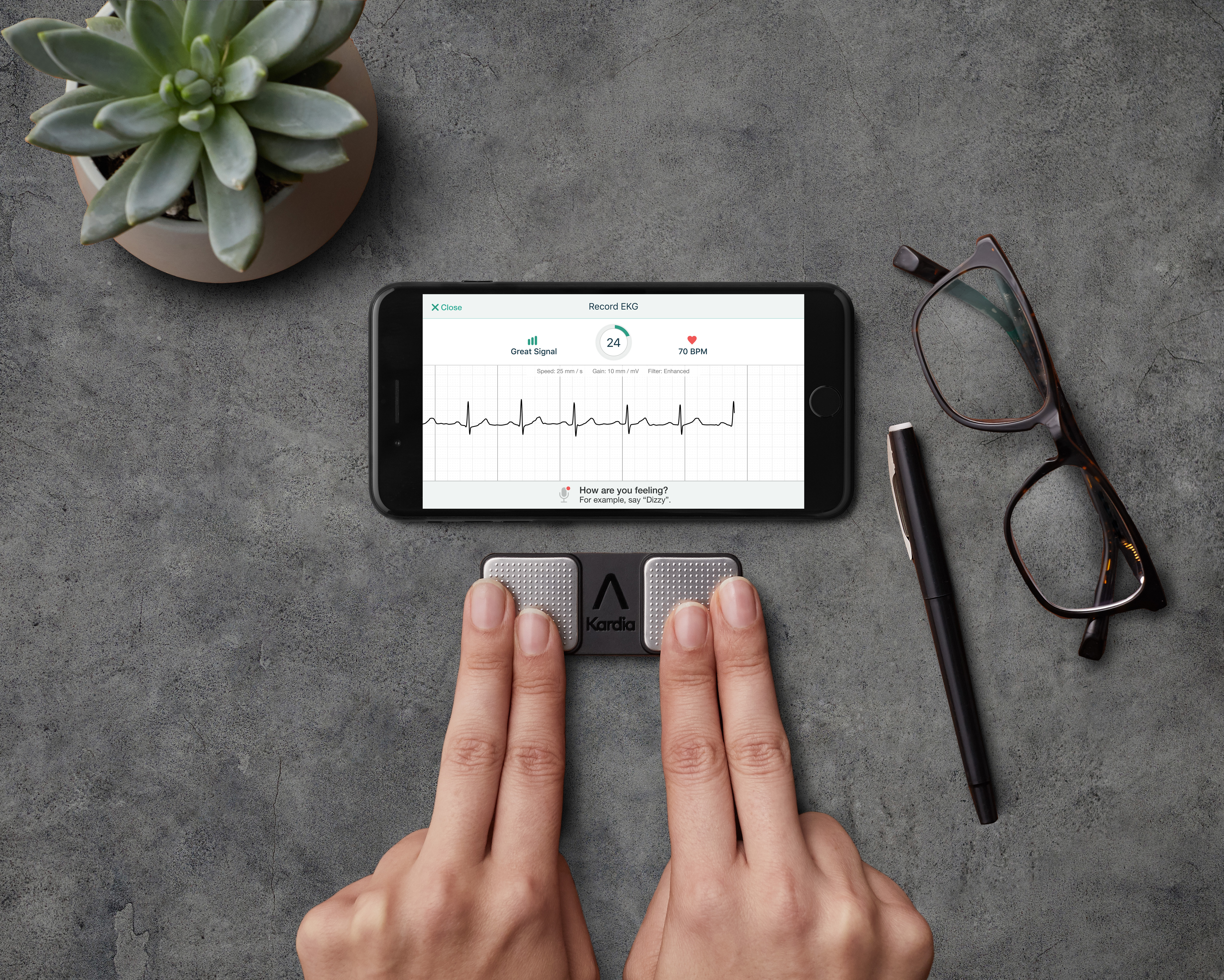 Aparaty EKG ambulatoryjne AliveCor Kardia Mobile EKG