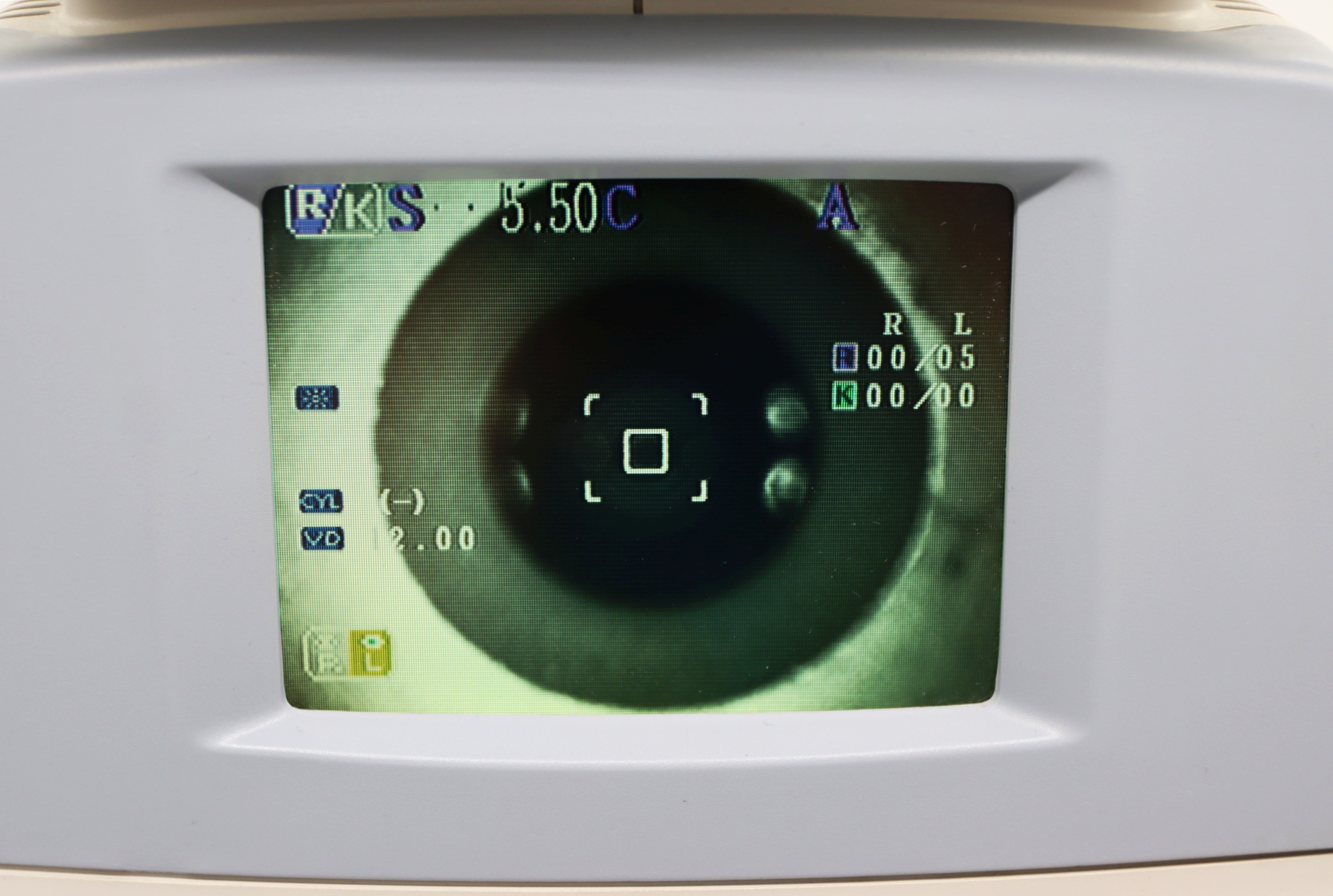 Autorefraktometry (autokeratorefraktometry) używane Topcon KR-8800 - Praiston rekondycjonowany