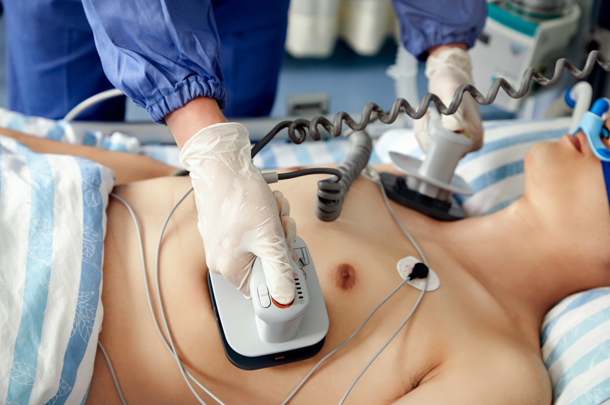 Defibrylatory kliniczne Ambulanc Amoul i6