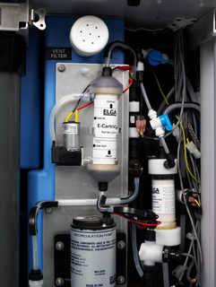 Demineralizatory, Stacje uzdatniania wody aptek i laboratorium ELGA CENTRA-R 120