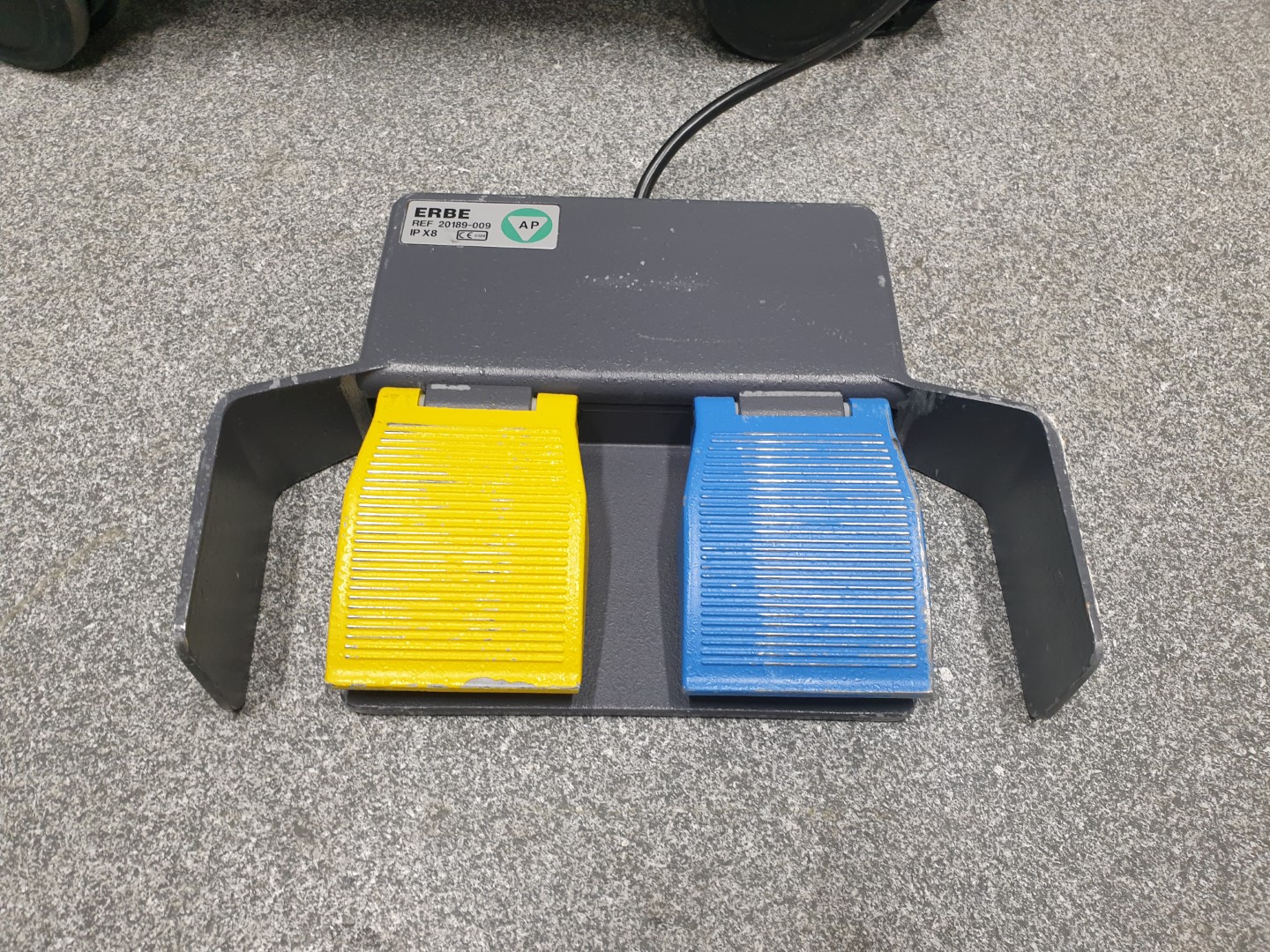 Diatermie chirurgiczne - Aparaty elektrochirurgiczne używane ERBE ERBE ICC 200 - medsystems rekondycjonowany