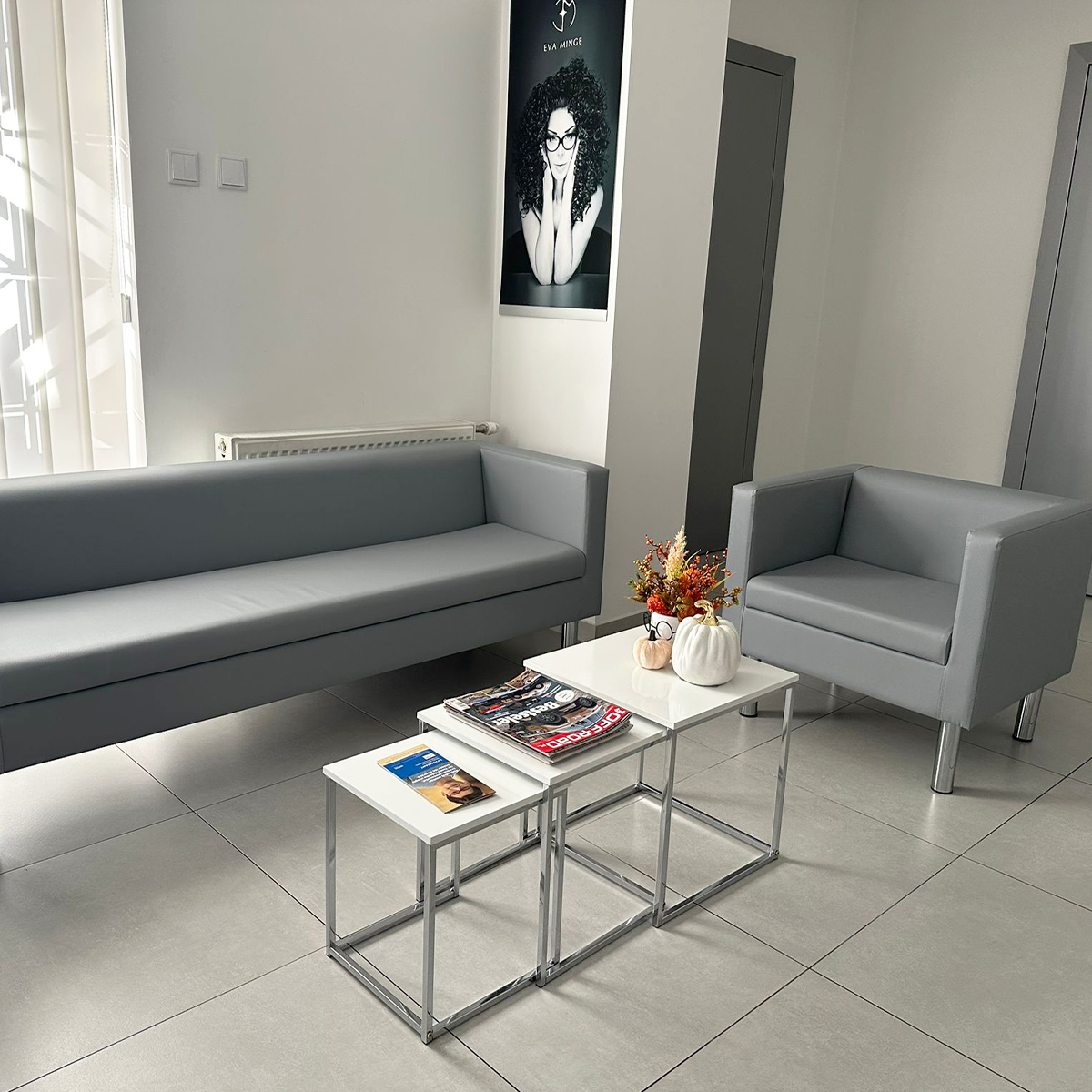 Fotele do poczekalni medycznych Interio Mobili GRAFFITI