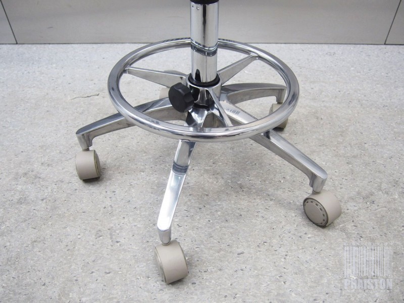 Fotele lekarskie (operatora) używane Praistech Lekarski - Praiston rekondycjonowane