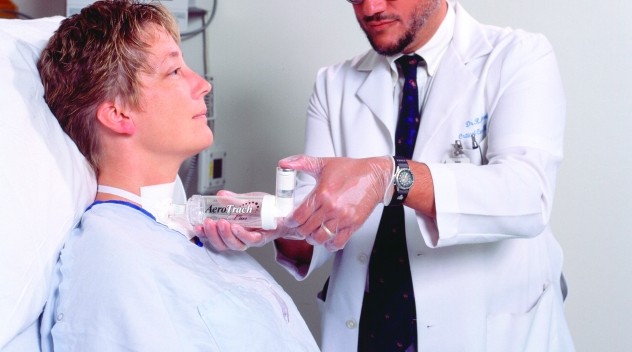 Komory inhalacyjne do leków wziewnych Trudell Medical AeroTrach Plus