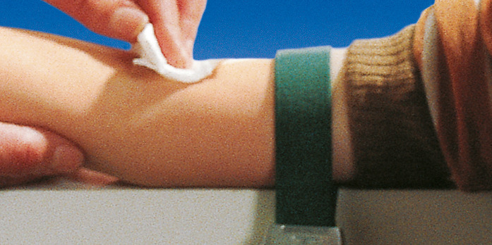 Kompresy i opatrunki wysokochłonne HARTMANN Pur-Zellin