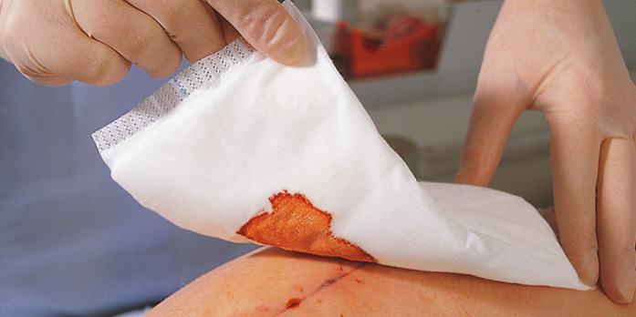 Kompresy i opatrunki wysokochłonne HARTMANN Zetuvit