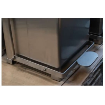 Kosze na odpady z pracowni medycyny nuklearnej Nuclear Shields B.V. SWB153