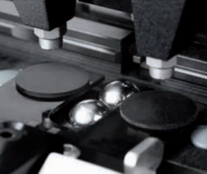 Łamarki noży histopatologicznych LEICA EM KMR3