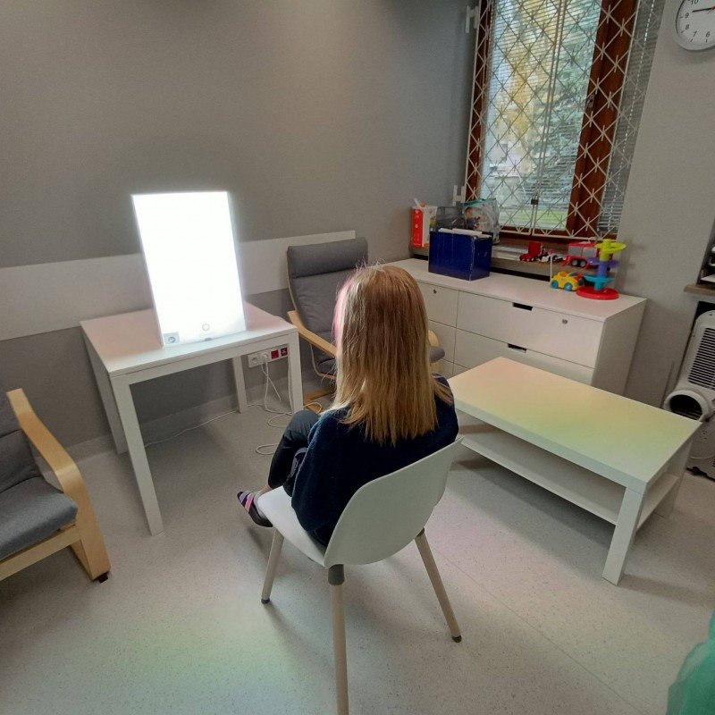 Lampy do fototerapii światłem białym ULTRAVIOL Fotovita FV-10S (mała) - medyczna lampa antydepresyjna