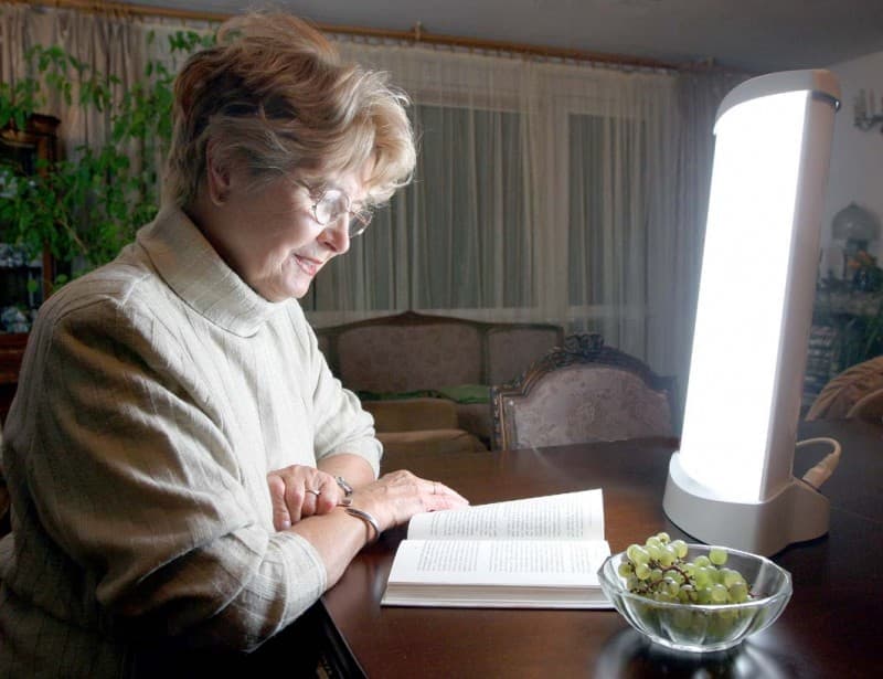 Lampy do fototerapii światłem białym ULTRAVIOL Fotovita FV-10S (mała) - medyczna lampa antydepresyjna