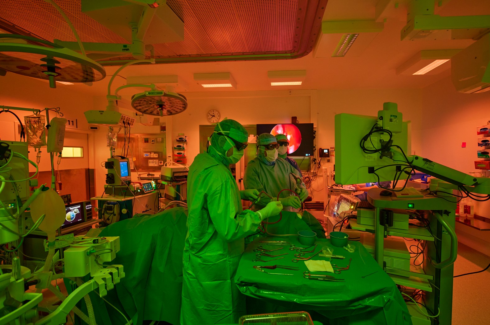 Lampy do pomieszczeń szpitalnych Chromaviso Chroma Zenit / Chroma Zona