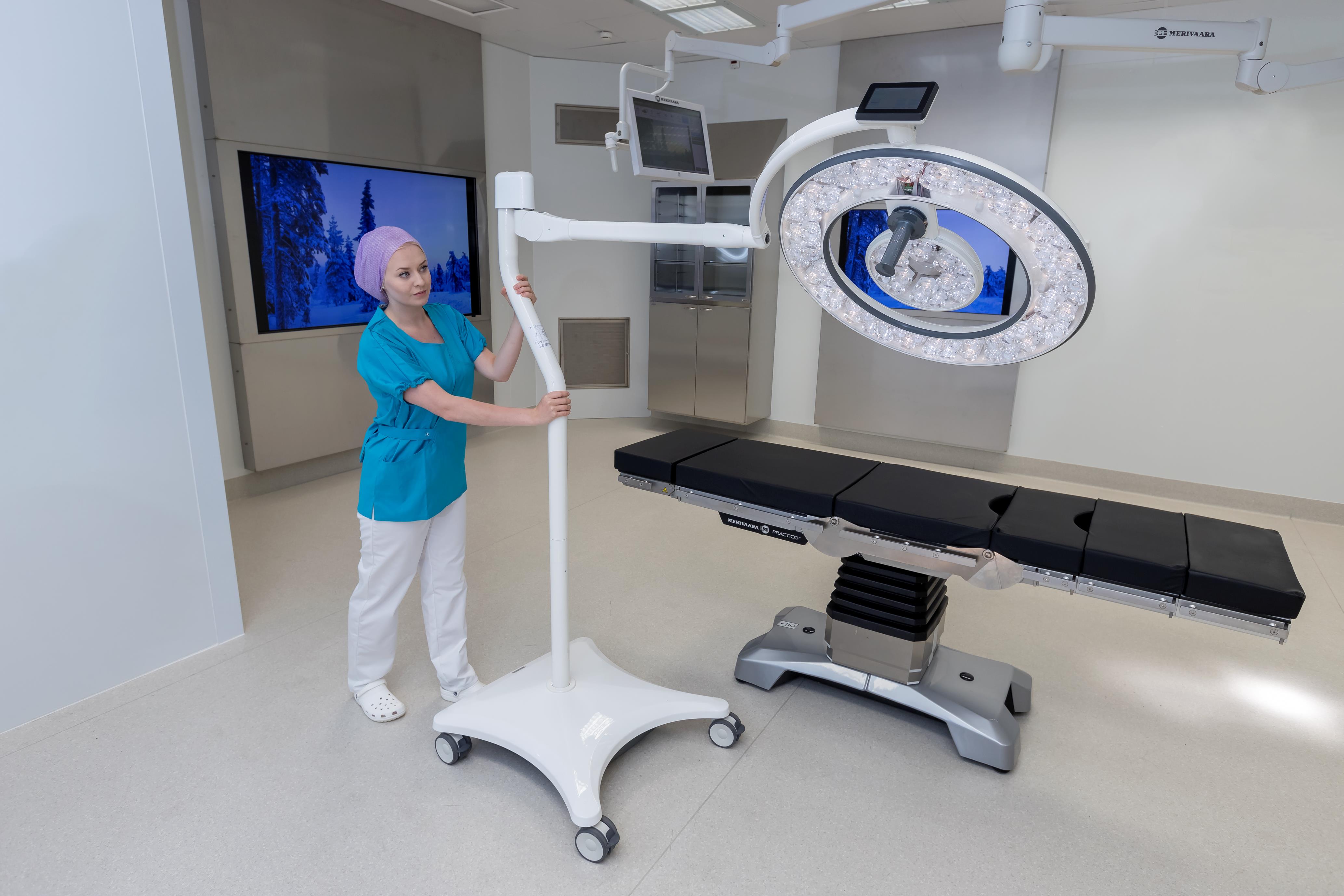 Lampy operacyjne potrójne Merivaara Q-Flow