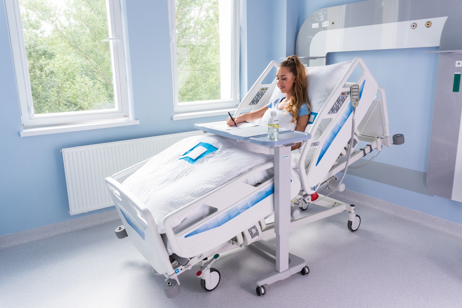 Łóżka do intensywnej terapii - Łóżka na OIT (OIOM) Famed Nexo