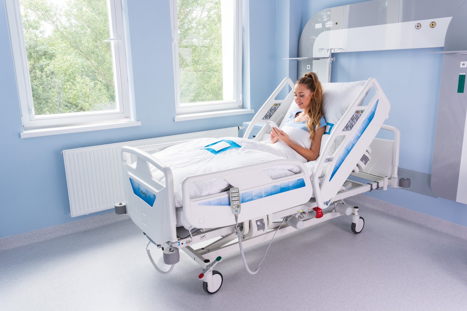 Łóżka do intensywnej terapii - Łóżka na OIT (OIOM) Famed Nexo