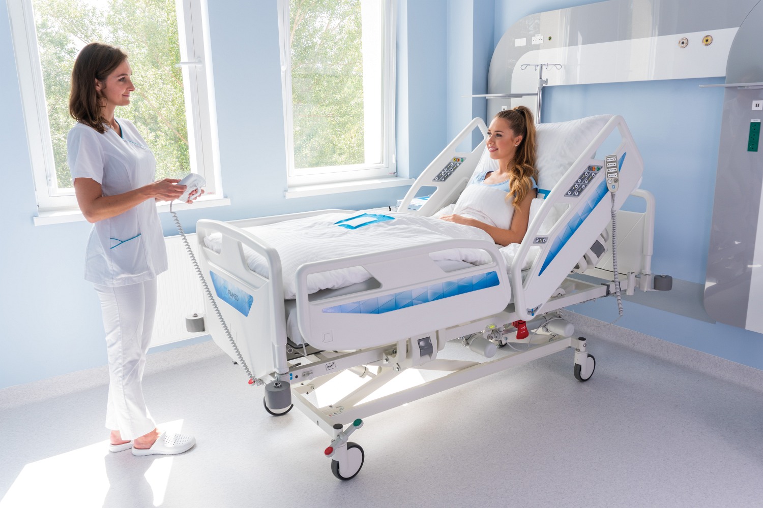Łóżka do intensywnej terapii - Łóżka na OIT (OIOM) Famed Nexo