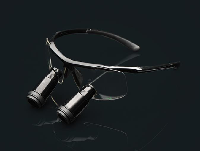 Lupy zabiegowe Univet s.r.l. BLACK Edition