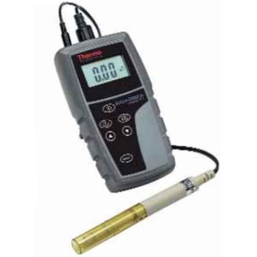 Mierniki konduktometryczne (konduktometry laboratoryjne) Eutech CON6+