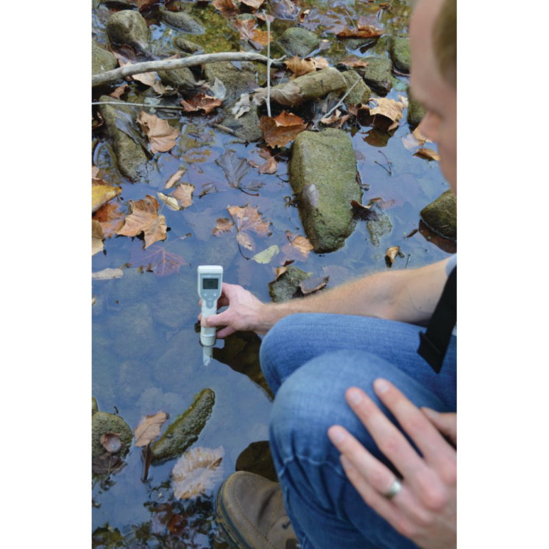 Mierniki wieloparametrowe (laboratoryjne) VWR pH / CO1030