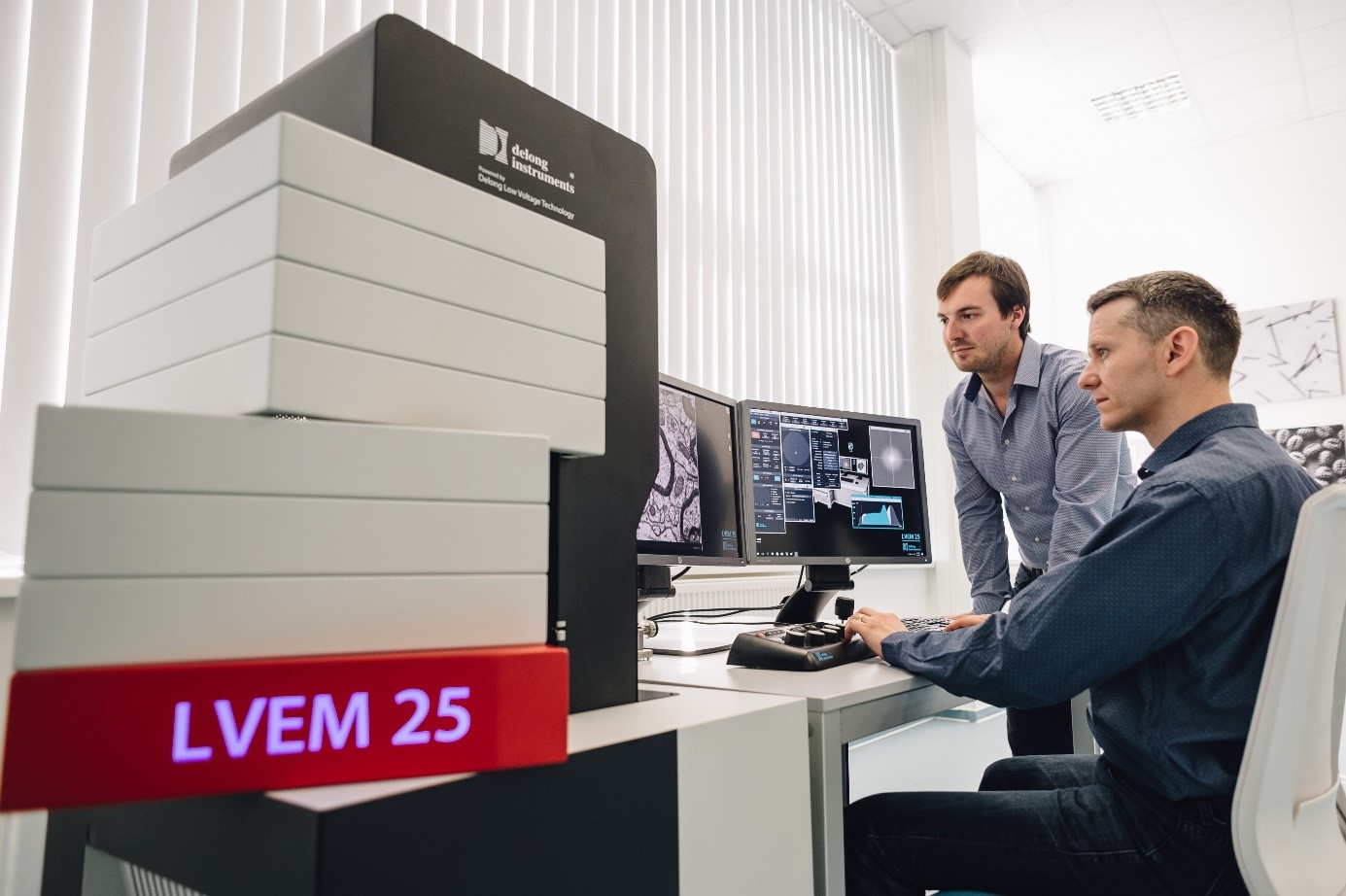 Mikroskopy elektronowe ThermoFisher Scientific LVEM25