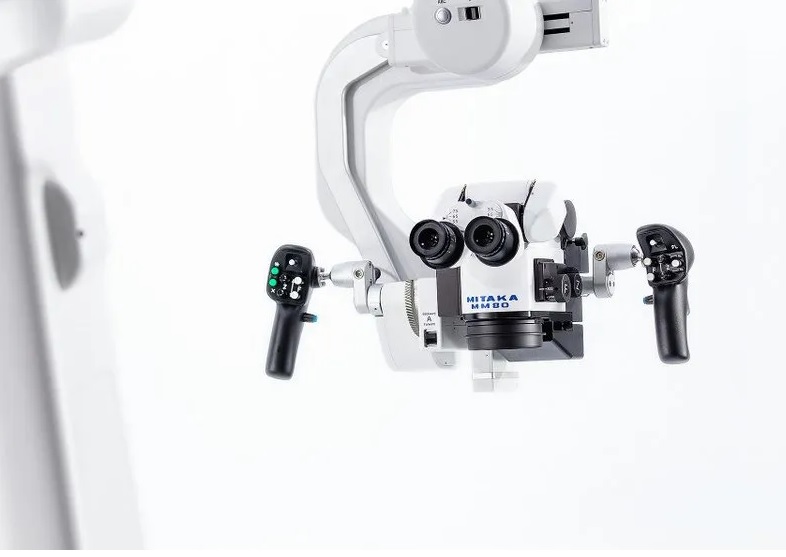 Mikroskopy operacyjne Mitaka Kohki MM90/SOH