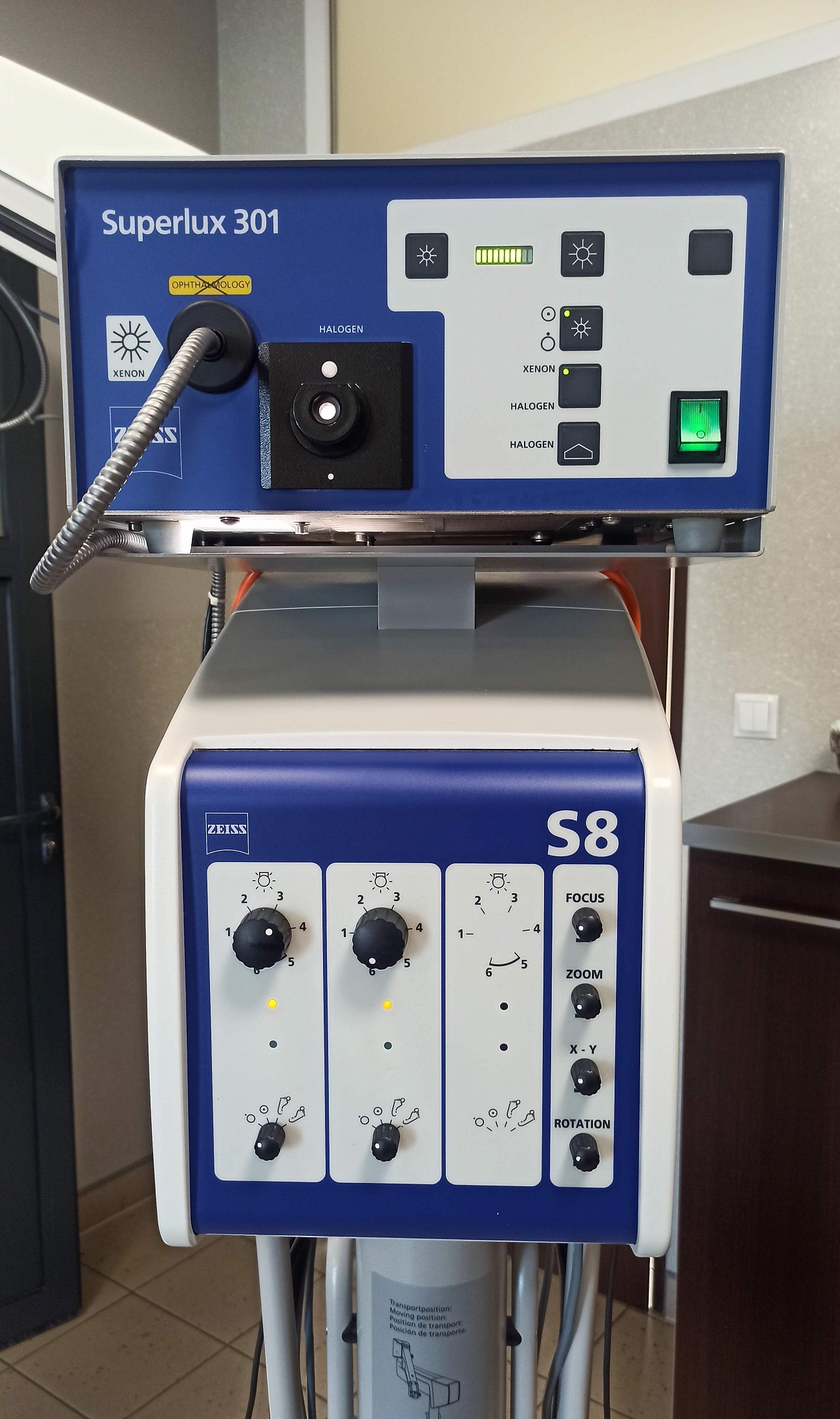 Mikroskopy operacyjne używane B/D Carl Zeiss OPMI PRO Magis S8 - Dol-med używane