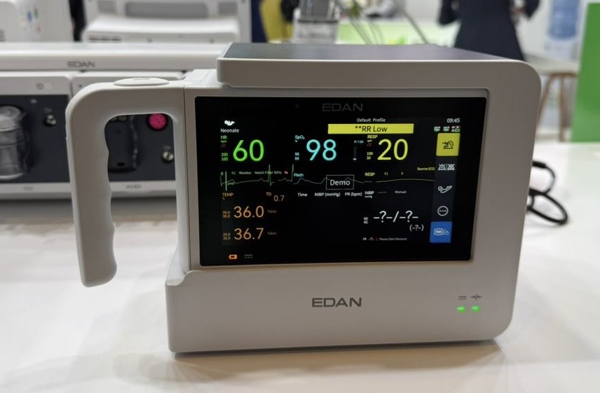 Monitory podstawowych funkcji życiowych EDAN iV100