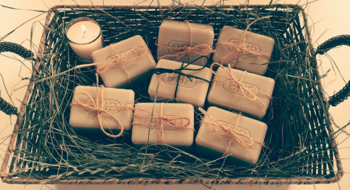 Mydła w kostce i pasty mydlane Spins BHP