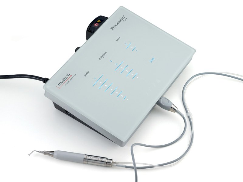 Napędy chirurgiczne ultradźwiękowe MECTRON Piezosurgery Flex