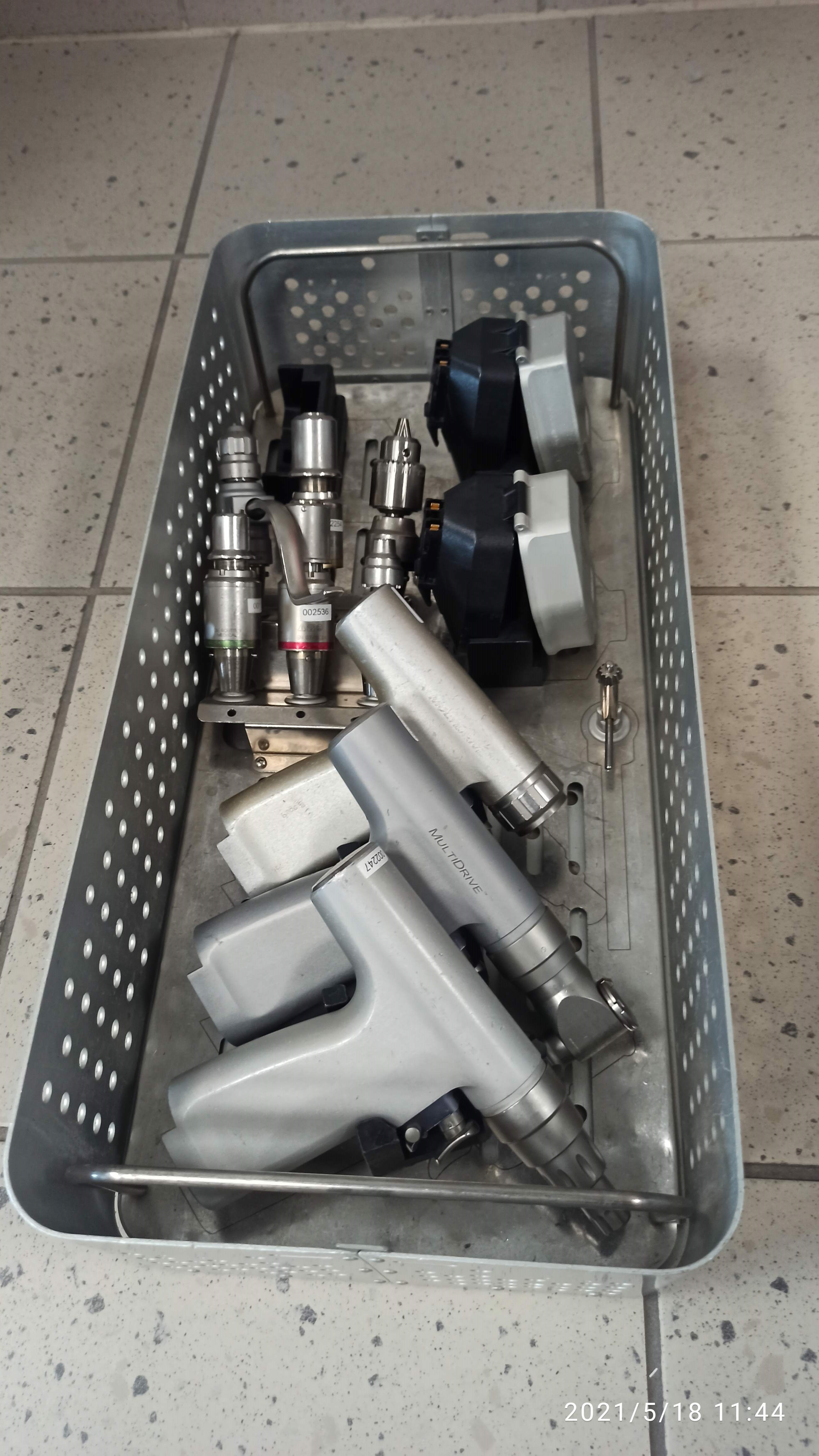 Napędy chirurgiczne - wiertarki ortopedyczne używane b/d Desoutter 600 MDX-600 Dol-Med używane