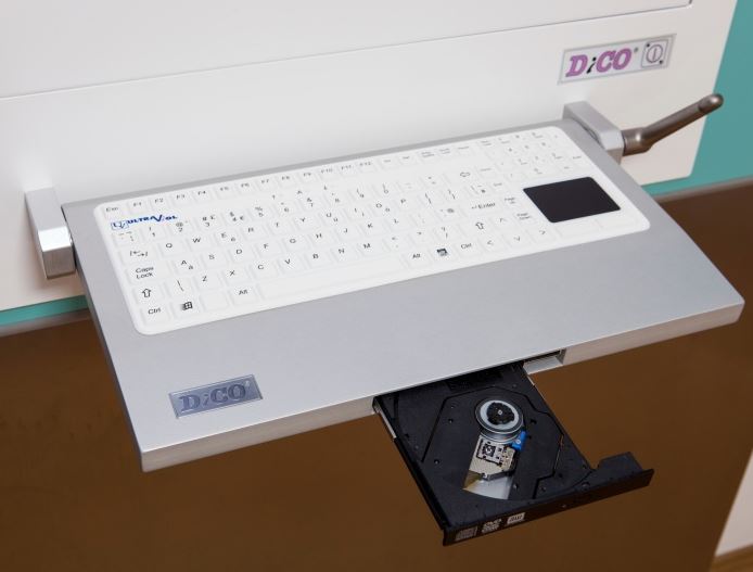 Negatoskopy cyfrowe na salę operacyjną ULTRAVIOL Negatoskop pielęgniarski All in One Dico 24"