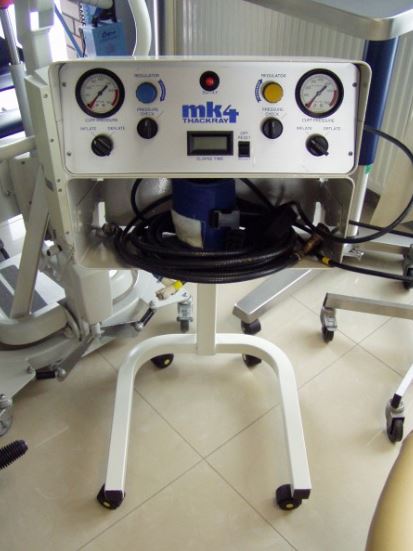 Opaski zaciskowe automatyczne do zabiegów chirurgicznych używane B/D Dol-med używane