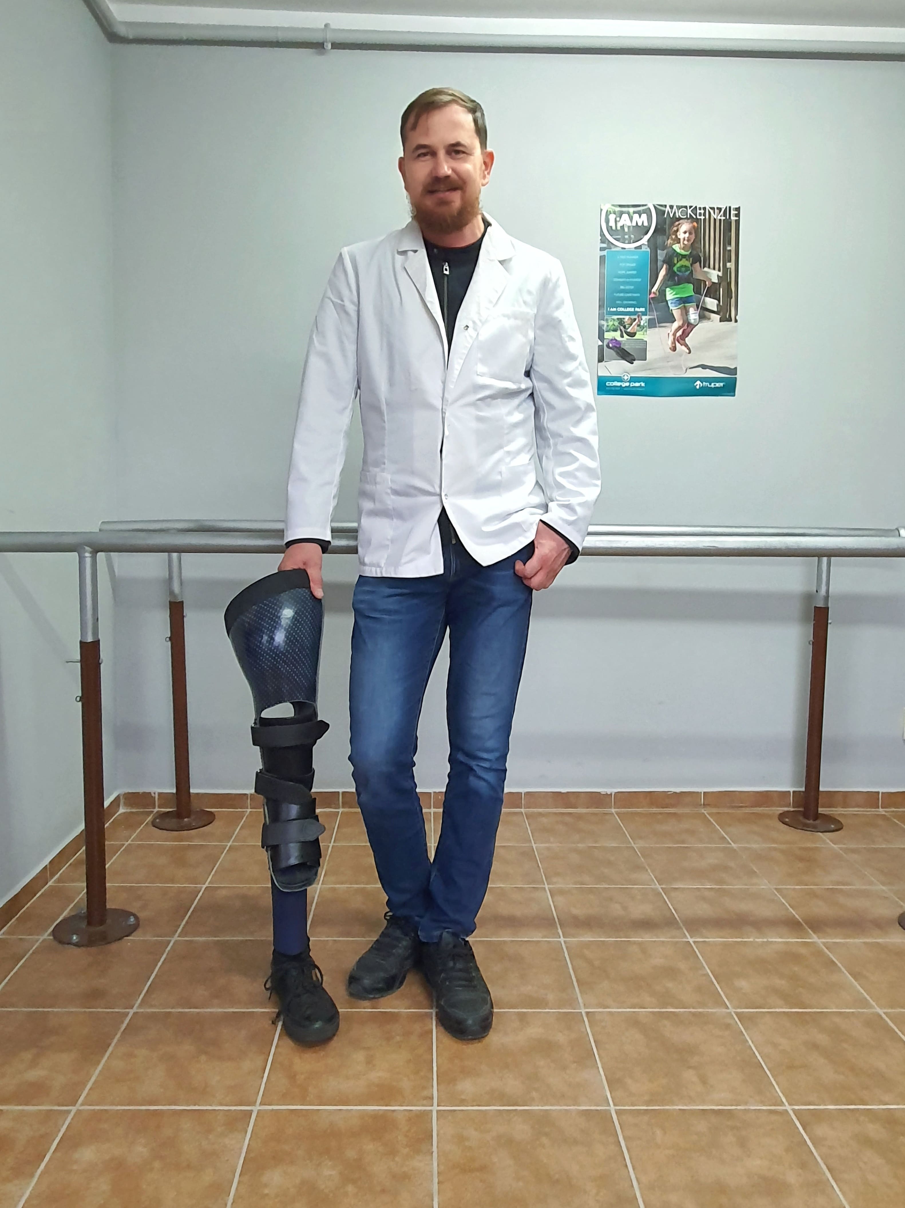 Osłony kosmetyczne protez kończyn dolnych Design Pro Technology Skaj