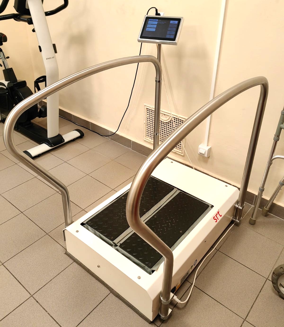 Platformy balansowe używane B/D Rezonans stochastyczny używany