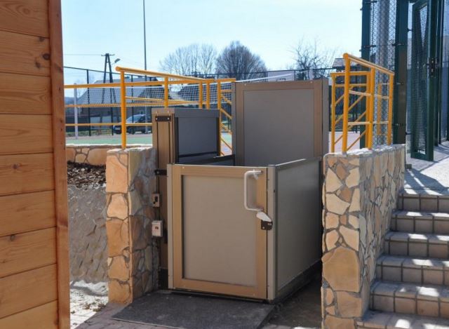 Podnośniki platformowe (windy dla niepełnosprawnych) Garaventa OPAL podnośnik śrubowy do 3 m