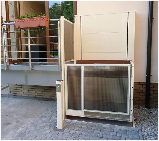 Podnośniki platformowe (windy dla niepełnosprawnych) Producent - Polska B900