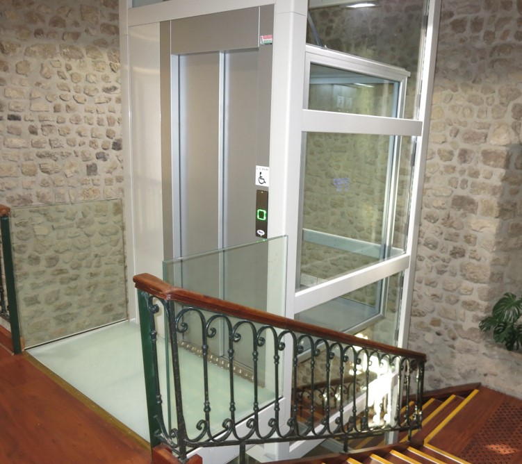 Podnośniki platformowe (windy dla niepełnosprawnych) Vimec E10