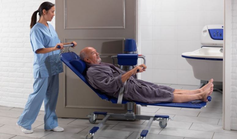 Podnośniki transportowo - kąpielowe jezdne Arjo Bolero OUT