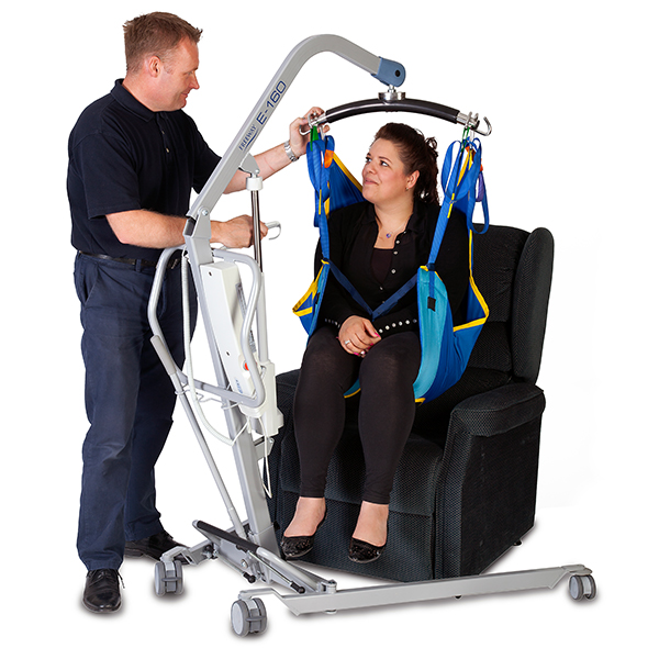 Podnośniki transportowo - kąpielowe jezdne Prism Medical UK Freeway E-SERIA