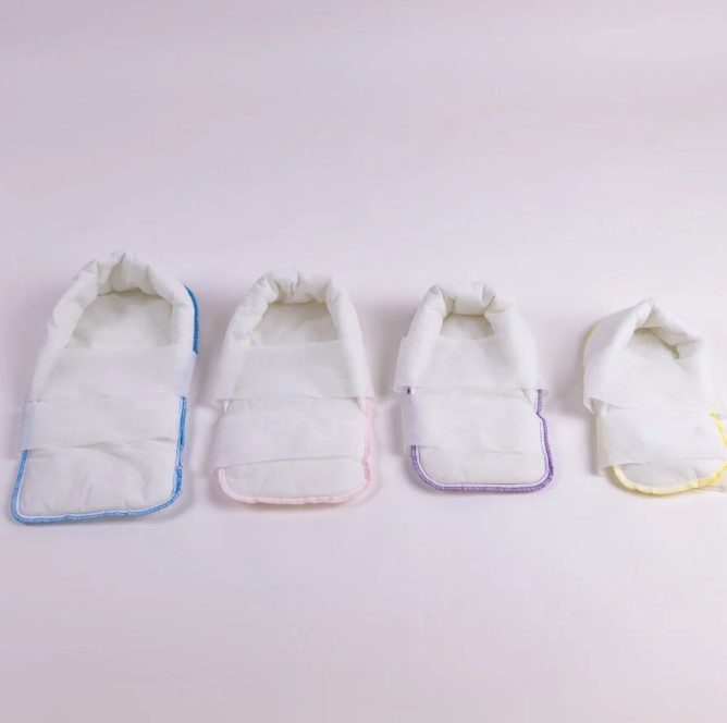 Pozycjonery noworodków B/D Do kangurowania noworodków