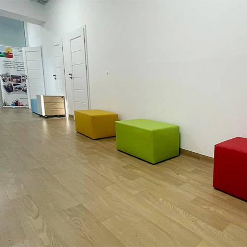 Pufy do poczekalni medycznych Interio Mobili pufa