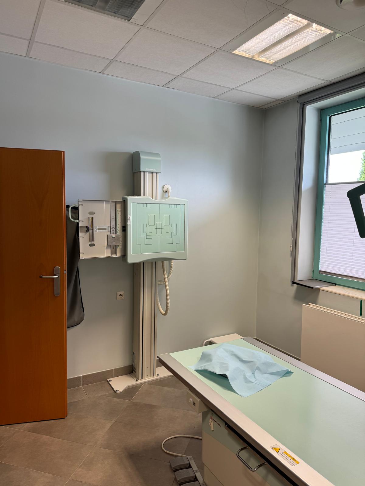 RTG kostno-płucne do radiografii używane Shimadzu Corporation Aparat RTG R20J