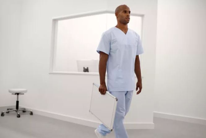 RTG zdalnie sterowane, uniwersalne do radiografii i fluoroskopii PHILIPS CombiDiagnost R90